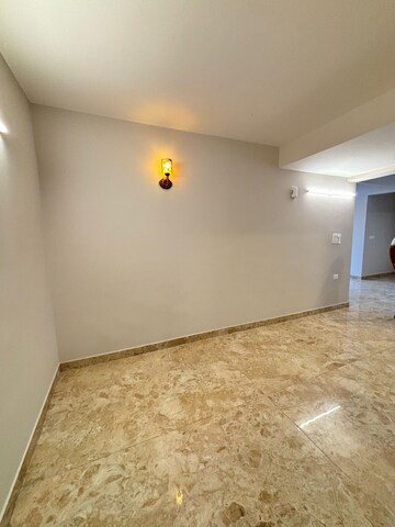 Room in 3 BHK Builder Floor at Frazer Town – for Rent