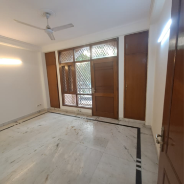 Room in 2 BHK Builder Floor at Malviya Nagar – for Rent