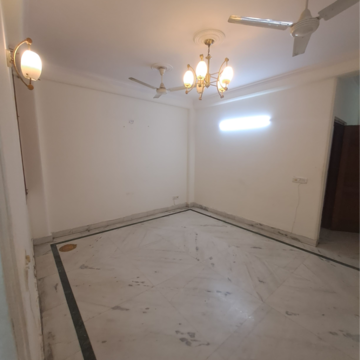 Room in 2 BHK Builder Floor at Malviya Nagar – for Rent