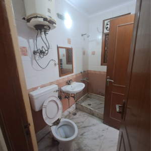 Bathroom in 2 BHK Builder Floor at Malviya Nagar – for Rent