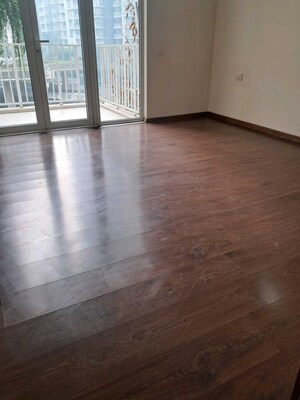 Room in 3 BHK Apartment at Ireo Victory Valley, Sector 67 – for Rent