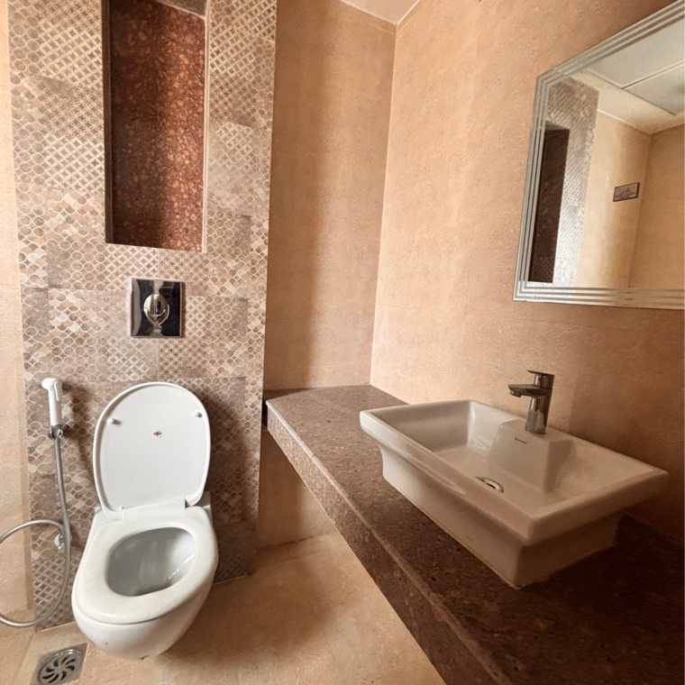 Bathroom, shalimar-oneworld-vista 3.5 Bedroom 1830 Sq.Ft. Apartment In Malesemau Lucknow 9526974