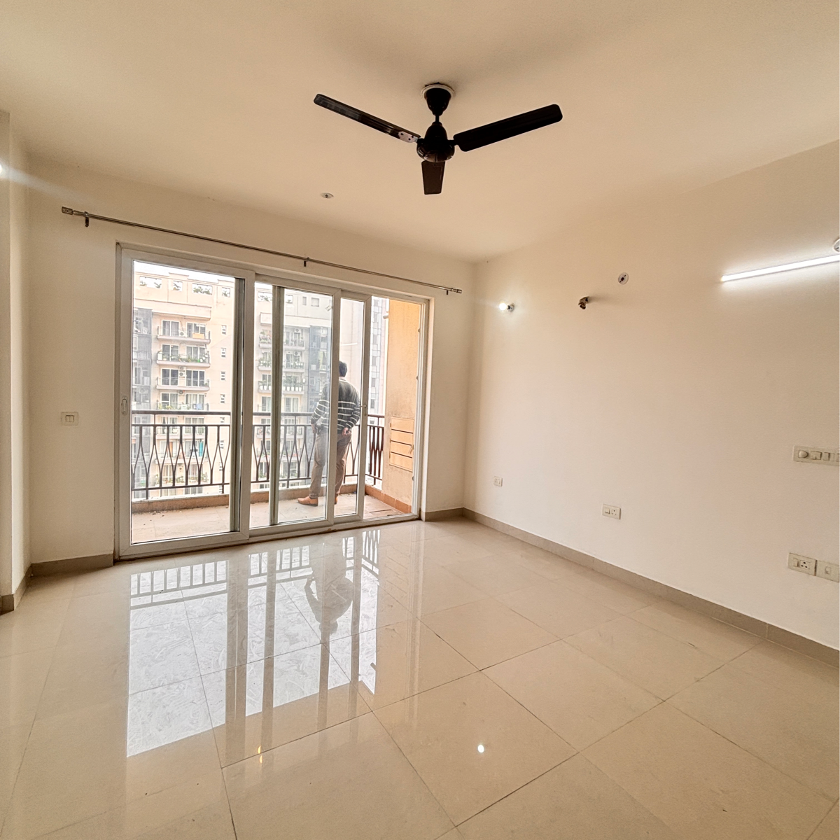 3.5 BHK + Servant Room 1830 Sq.Ft. Apartment in Shalimar Oneworld Vista