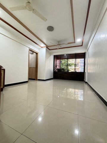 Room in 2 BHK Apartment at Seawoods Sector 50 – for Rent