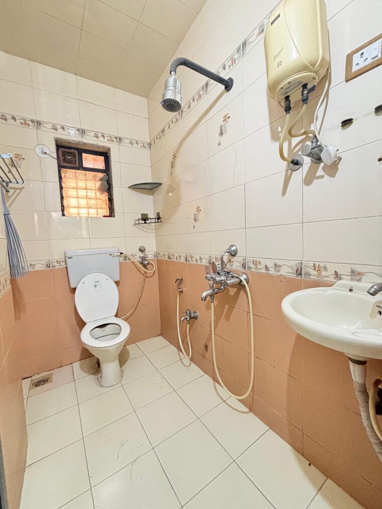 Bathroom, seawoods sector 50 2 Bedroom 1222 Sq.Ft. Apartment In Seawoods Sector 50 Navi Mumbai 9526888