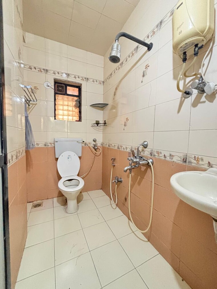 Bathroom, seawoods sector 50 2 Bedroom 1222 Sq.Ft. Apartment In Seawoods Sector 50 Navi Mumbai 9526888