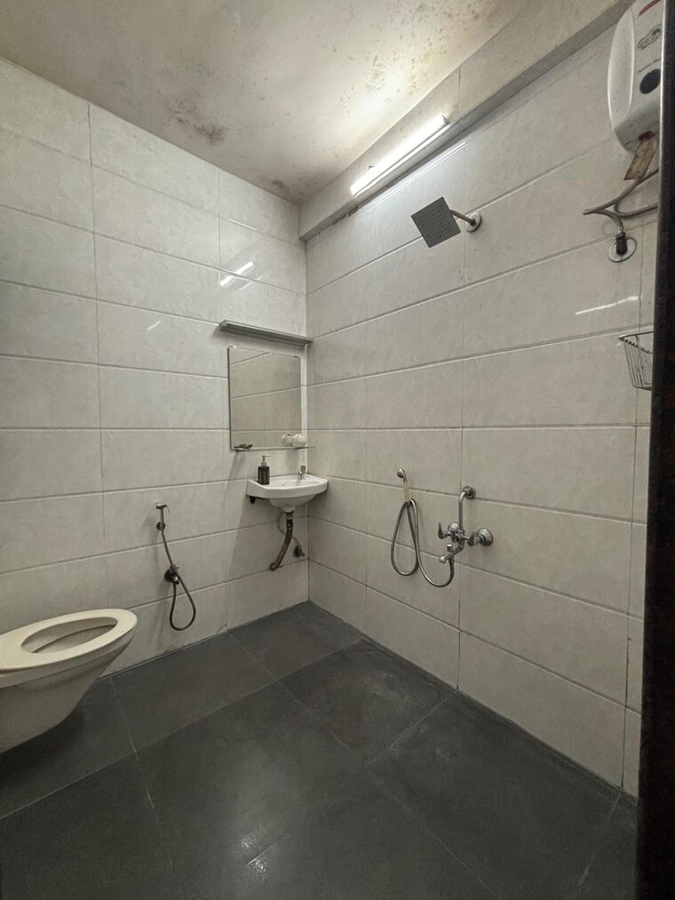 Bathroom, ekta-chs-nerul 3 Bedroom 1600 Sq.Ft. Apartment In Nerul Navi Mumbai 9526896