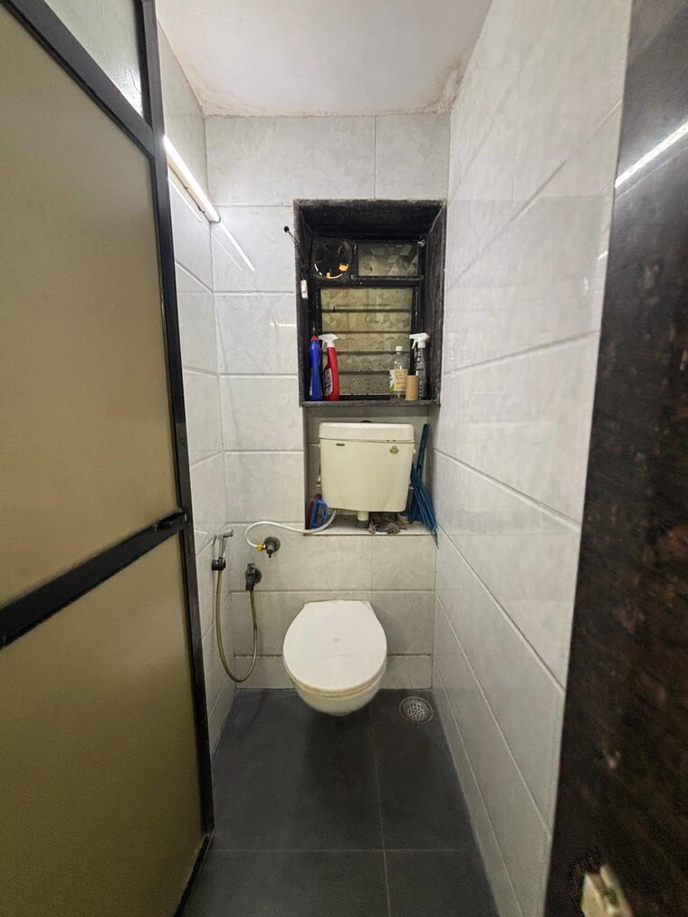 Bathroom, ekta-chs-nerul 3 Bedroom 1600 Sq.Ft. Apartment In Nerul Navi Mumbai 9526896