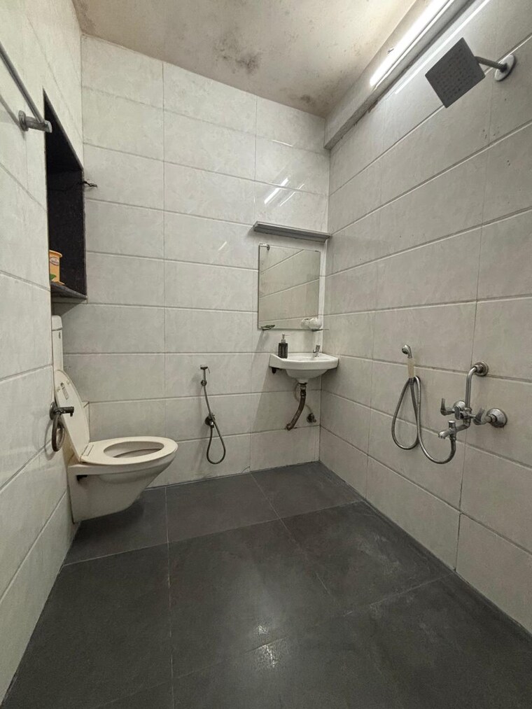 Bathroom, ekta-chs-nerul 3 Bedroom 1600 Sq.Ft. Apartment In Nerul Navi Mumbai 9526896