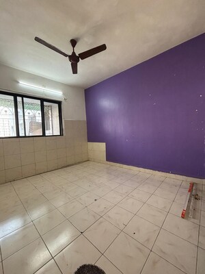 Room in 2 BHK Apartment at Shelter Arcade, Seawoods Sector 42 – for Rent