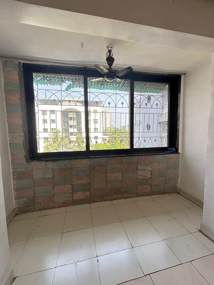 Room, shelter-arcade 2 Bedroom 1220 Sq.Ft. Apartment In Seawoods Sector 42 Navi Mumbai 9526900