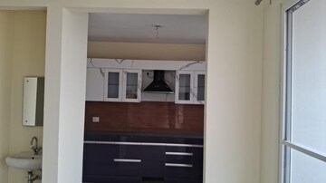 Furnished Amenities in 2 BHK Apartment at LDA Janeshwar Enclave, Jankipuram – for Rent