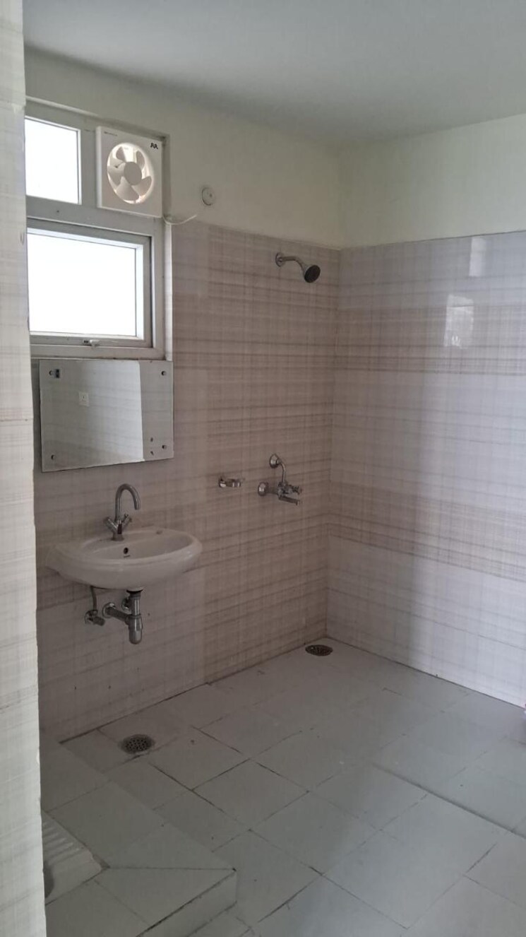 Bathroom, lda-janeshwar-enclave 2 Bedroom 1461 Sq.Ft. Apartment In Jankipuram Lucknow 9526988