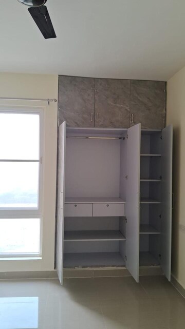 Furnished Amenities in 2 BHK Apartment at LDA Janeshwar Enclave, Jankipuram – for Rent