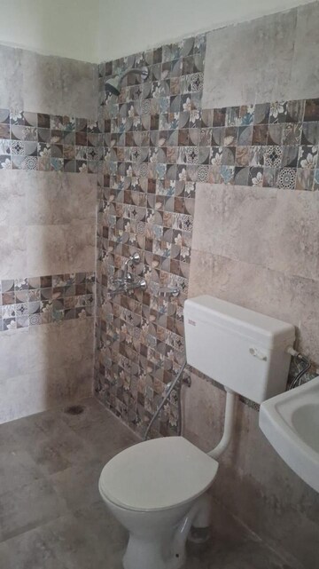 Bathroom in 2 BHK Apartment at LDA Janeshwar Enclave, Jankipuram – for Rent