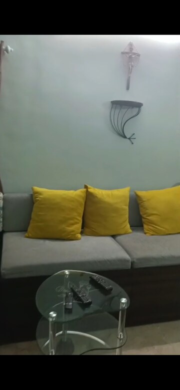 1 BHK Apartment For Rent in Kiran Chandra CHS, Andheri West