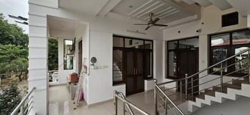 Building Lobby in 3.5 BHK Independent House at Gomti Nagar – for Rent