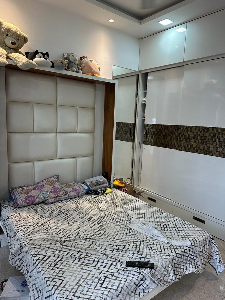 Bedroom, jp-decks 4 Bedroom 2580 Sq.Ft. Apartment In Goregaon East Mumbai 9527026