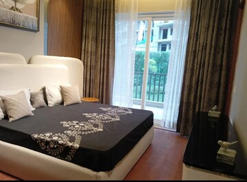 Bedroom in 4 BHK Builder Floor at Navraj The Antalyas, Sector 37d – for Sale