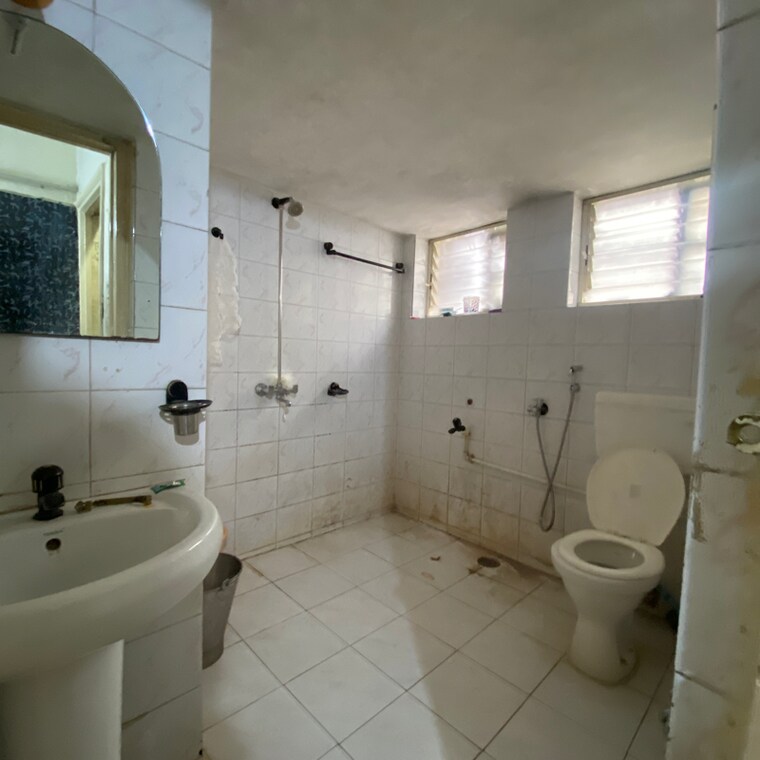 Bathroom, bopodi 3 Bedroom 1450 Sq.Ft. Apartment In Bopodi Pune 9527049
