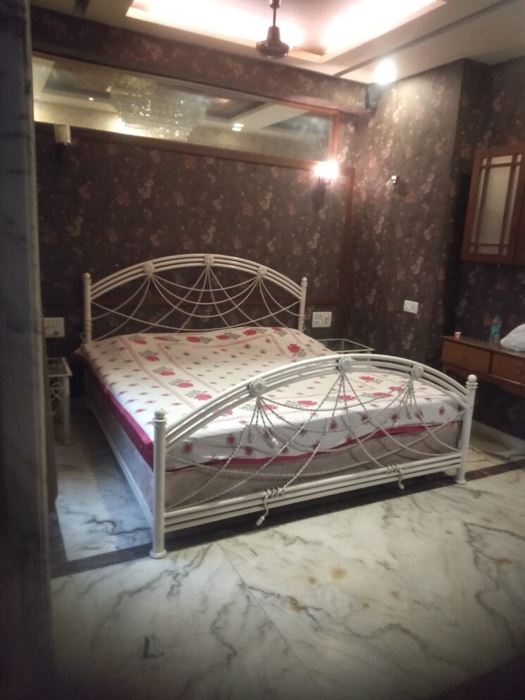 Bedroom, riddhi-tower 3 Bedroom 1225 Sq.Ft. Apartment In Malad East Mumbai 9527060