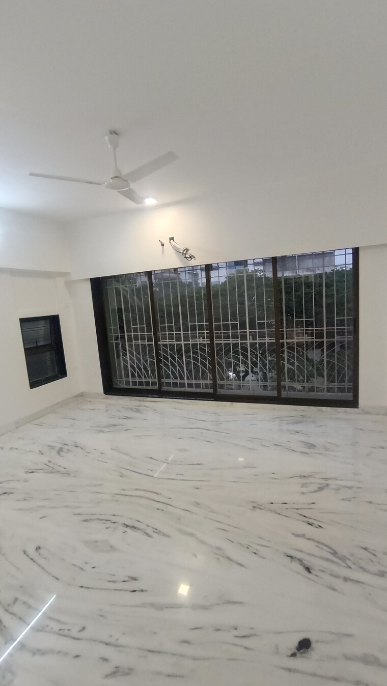 Room, url-46-juhu 3.5 Bedroom 1850 Sq.Ft. Apartment In Juhu Mumbai 9527071