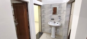 2 BHK Builder Floor For Rent in Hazratganj
