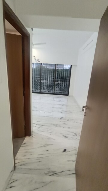 Room in 4 BHK Apartment at Amal Mangal Meeth CHS, Juhu – for Rent