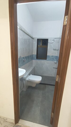 Bathroom in 4 BHK Apartment at Amal Mangal Meeth CHS, Juhu – for Rent