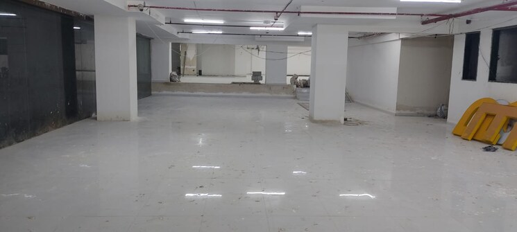  Parking, jyoti-skyline Commercial Office Space 760 Sq.Ft. In Chakala Mumbai 9527098
