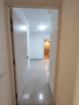 Master Bedroom in 2.5 BHK Apartment at Hiranandani Eagleridge Wing B, Thane West – for Sale