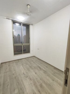 Room in 2.5 BHK Apartment at Hiranandani Eagleridge Wing B, Thane West – for Sale