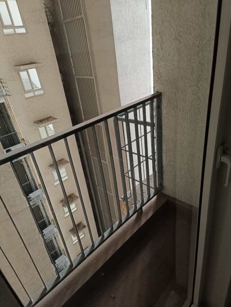 Balcony, indiabulls-one-indiabulls 2 Bedroom 806 Sq.Ft. Apartment In Pokhran Road No Two Thane 9527109