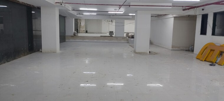  Parking, options-primo Commercial Office Space 1290 Sq.Ft. In Chakala Mumbai 9527114