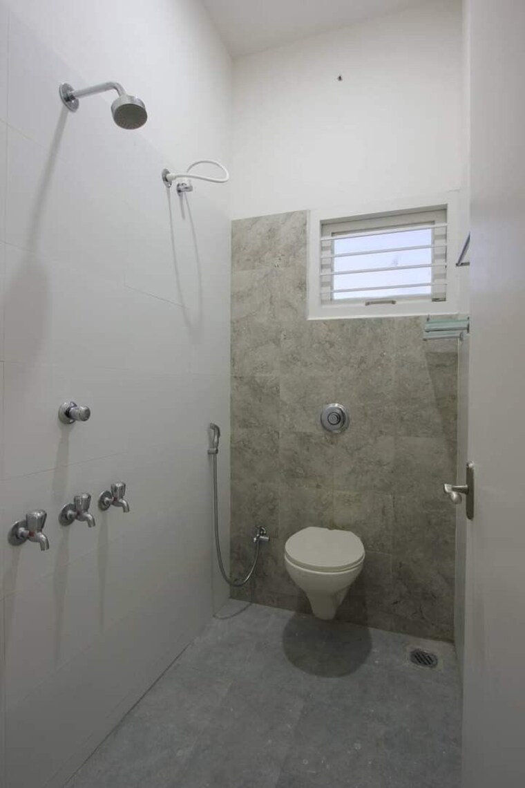 Bathroom, aristo-lloyds-estate 2 Bedroom 700 Sq.Ft. Apartment In Wadala East Mumbai 9527099