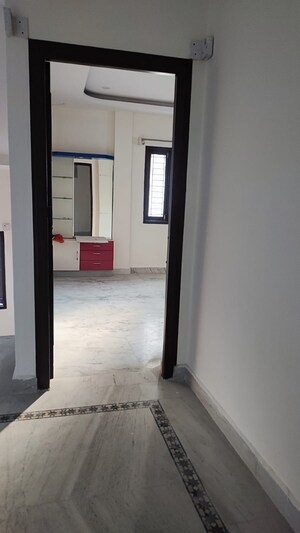 Room in 3 BHK Villa at Ameenpur – for Sale