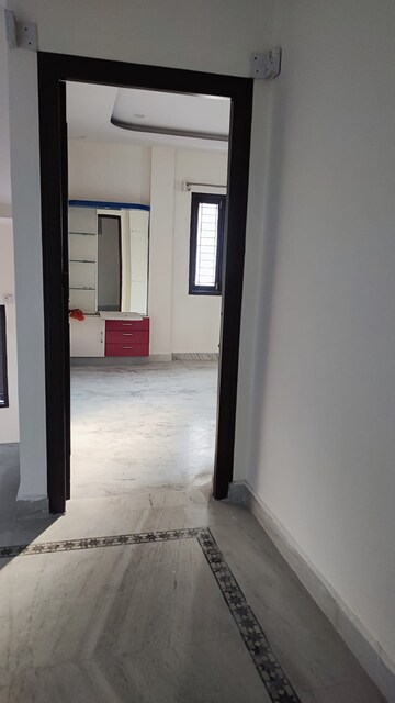 Room in 3 BHK Villa at Ameenpur – for Sale