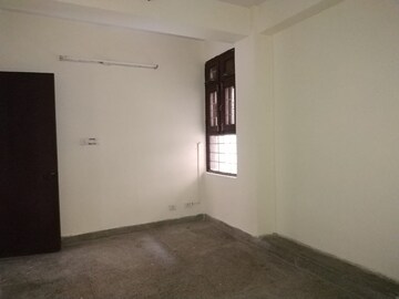 Room in 1 BHK Apartment at Jasola Vihar – for Sale