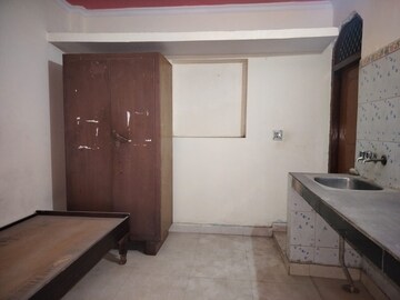 Room in 1 RK Apartment at Sarita Vihar – for Rent