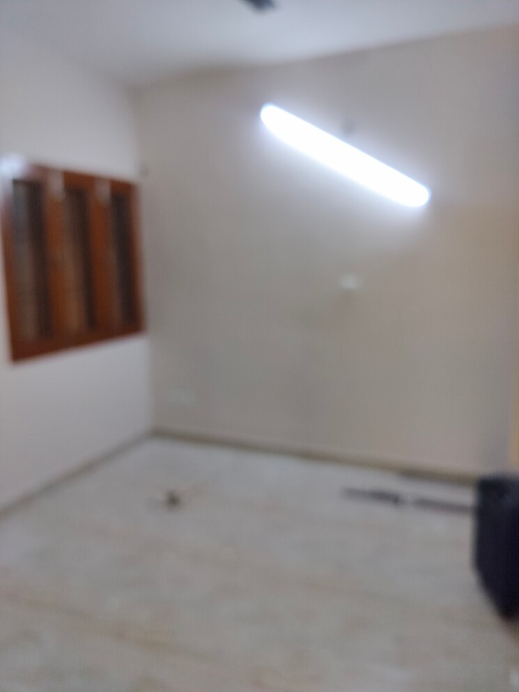 Room, sarita-vihar-pocket-j-rwa 2 Bedroom 929 Sq.Ft. Apartment In Sarita Vihar Delhi 9527137