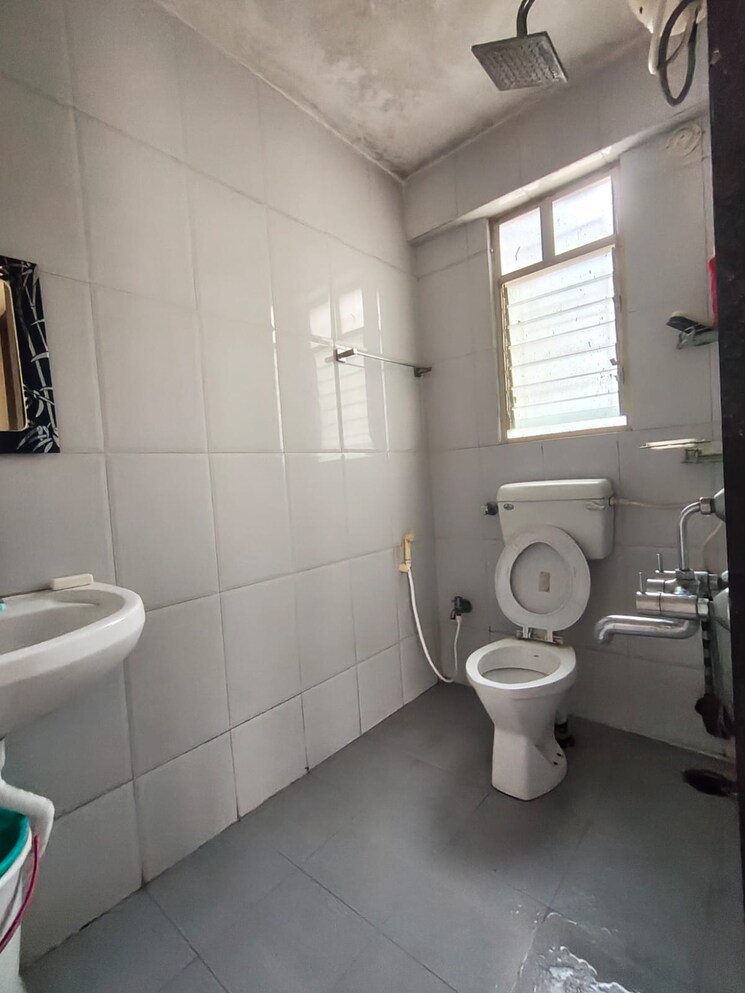 Bathroom, dattawadi 2 Bedroom 985 Sq.Ft. Apartment In Dattawadi Pune 9527163