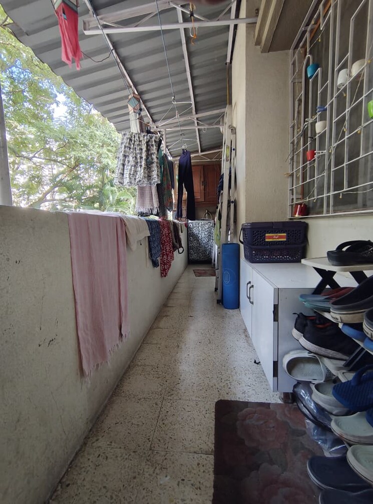 Balcony, kothrud 2 Bedroom 1000 Sq.Ft. Apartment In Kothrud Pune 9527169