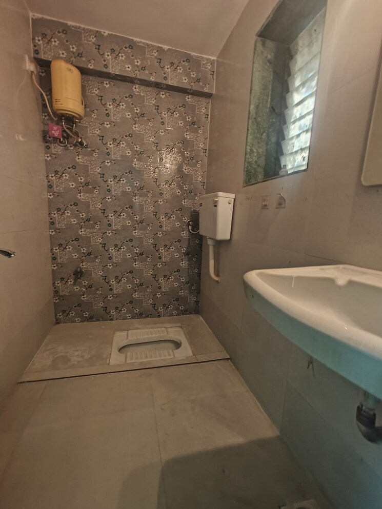 Bathroom, kendriya-vihar-seawoods 2 Bedroom 1100 Sq.Ft. Apartment In Seawoods West Navi Mumbai 9527175