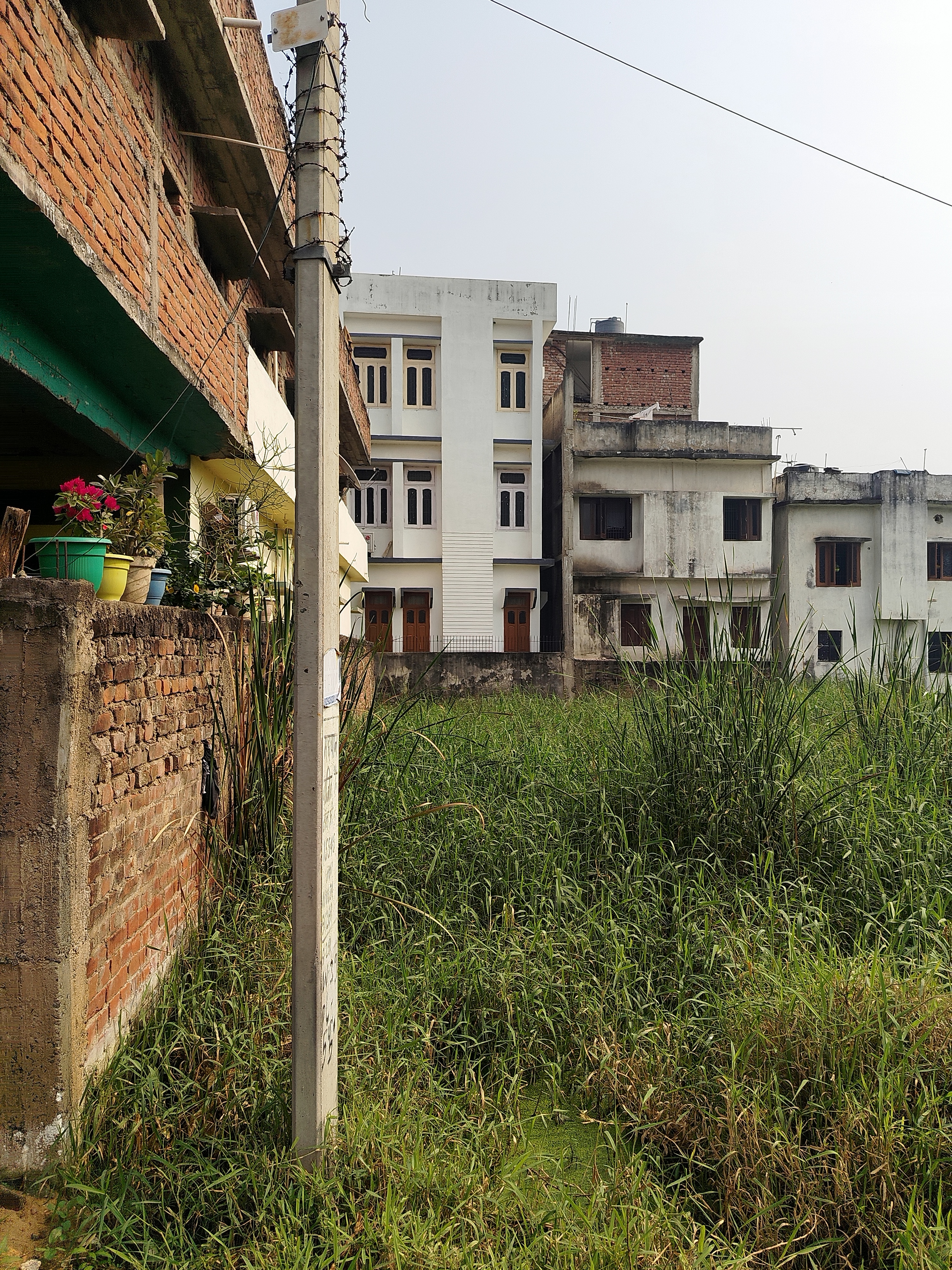 Plot For Sale in Gola Road Baily Road 