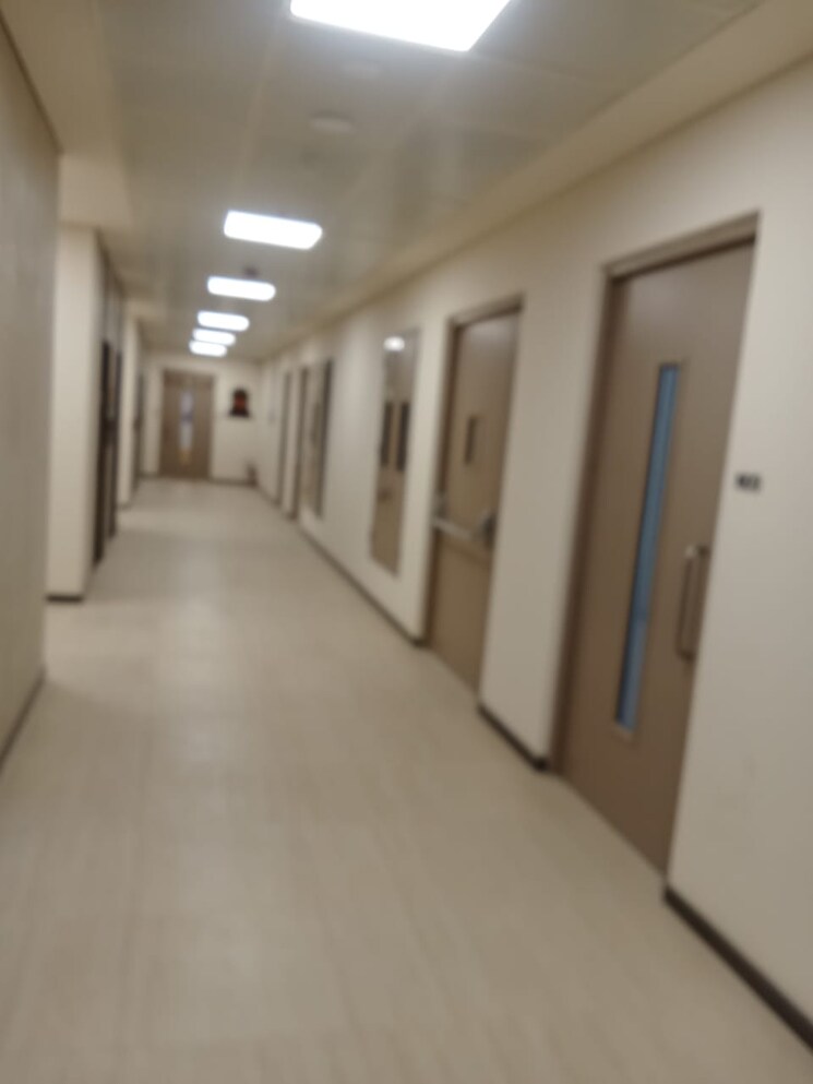 Room, piramal-mahalaxmi Commercial Office Space 1200 Sq.Ft. In Mahalaxmi Mumbai 9527181