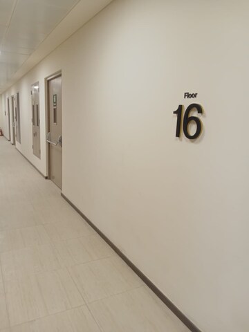 Room in  Office Space at Piramal Mahalaxmi, Mahalaxmi – for Rent