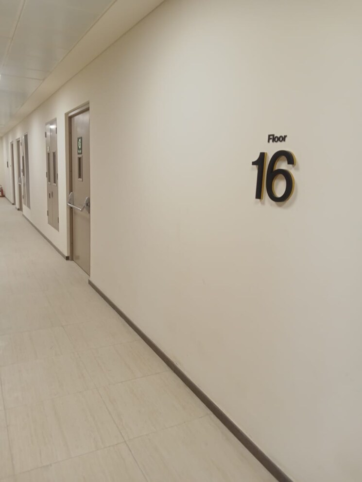 Room, piramal-mahalaxmi Commercial Office Space 1200 Sq.Ft. In Mahalaxmi Mumbai 9527181