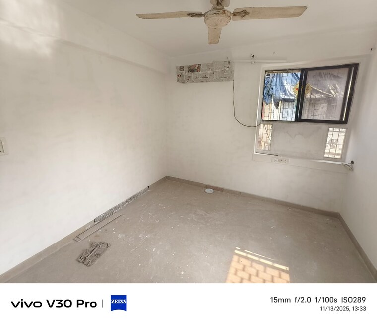 Room, om-paras 3 Bedroom 1000 Sq.Ft. Apartment In Vile Parle East Mumbai 9527182