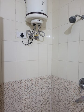 2 BHK Apartment For Rent in Penta Homes, Vip Road