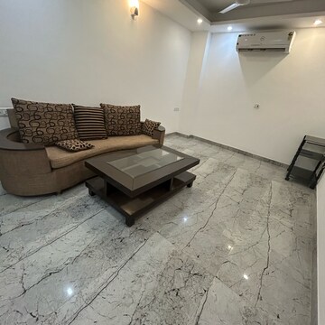 Team Area in 2 BHK Builder Floor at Masjid Moth – for Rent